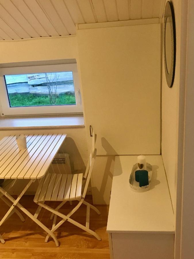 Gemuetliches Ferienhaus Hinterm Deich Nordstrand Luaran gambar