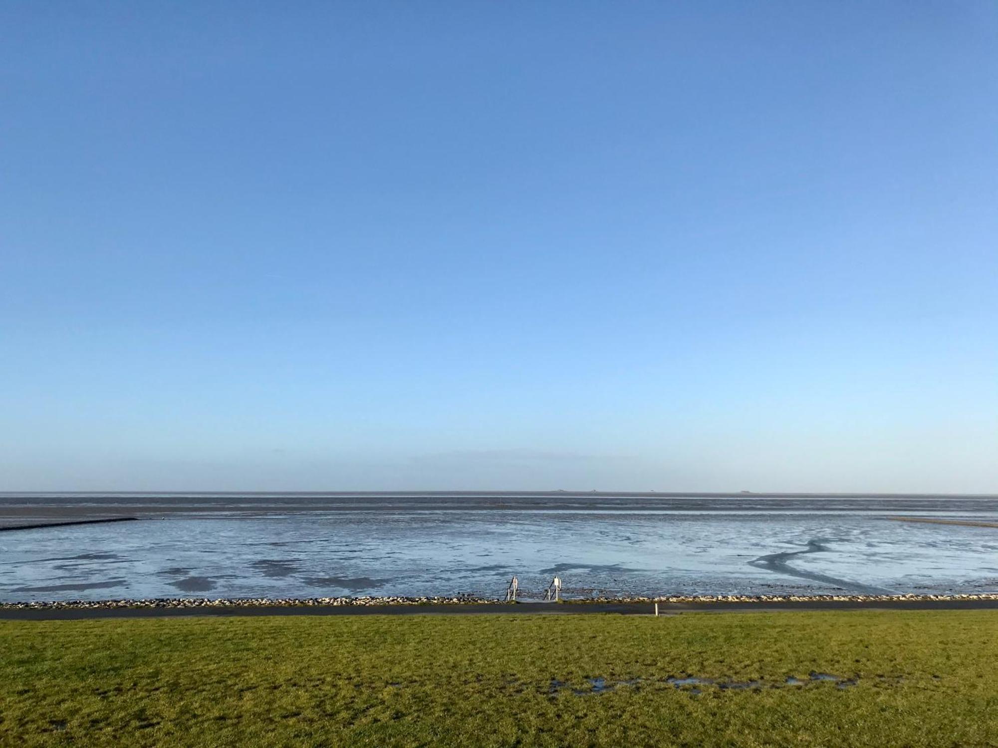Gemuetliches Ferienhaus Hinterm Deich Nordstrand Luaran gambar