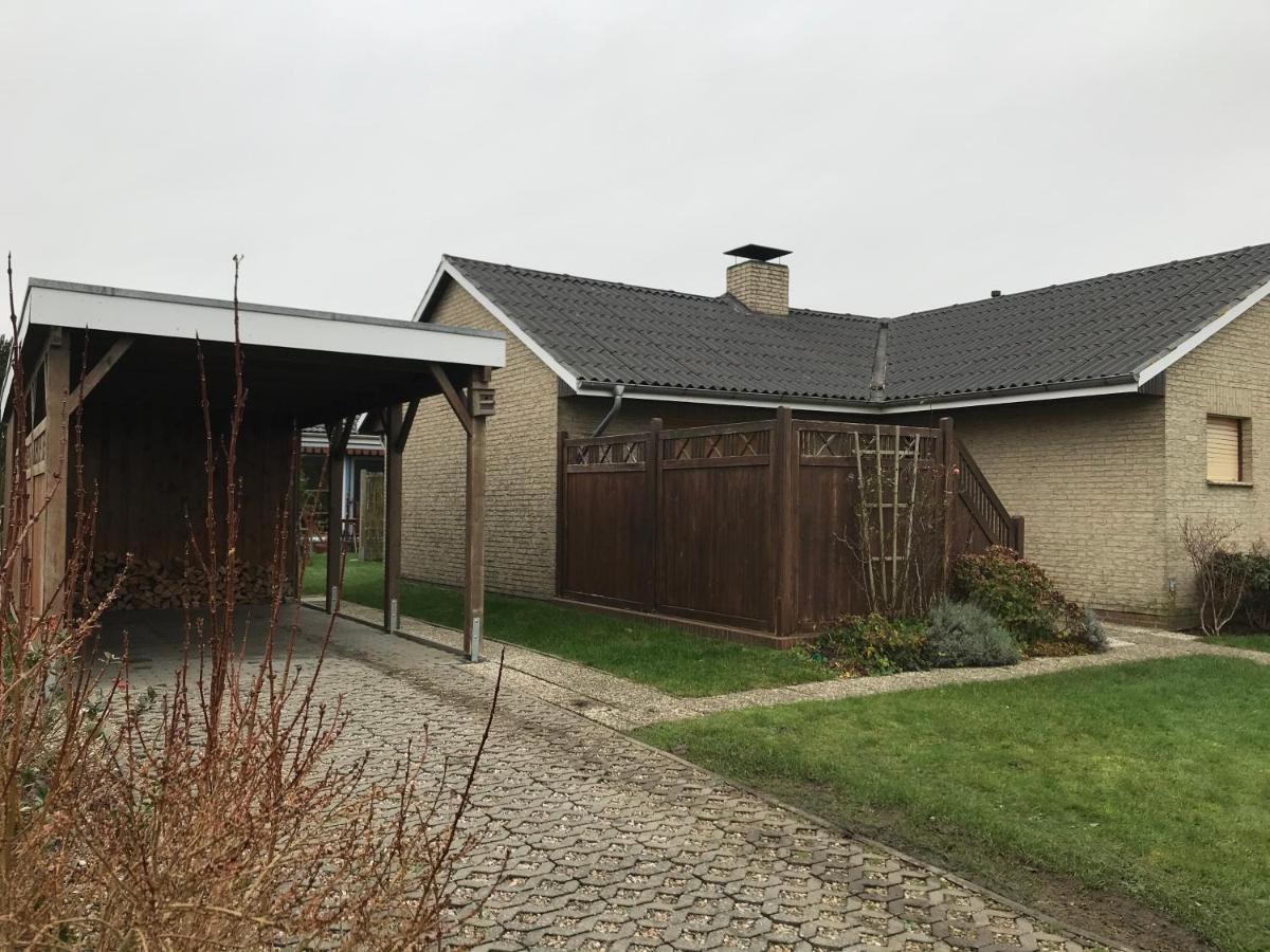 Gemuetliches Ferienhaus Hinterm Deich Nordstrand Luaran gambar